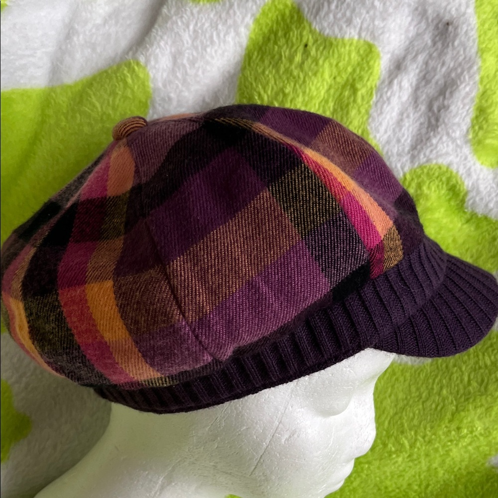 D&Y Black Lined Cap - Picture 5 of 5
